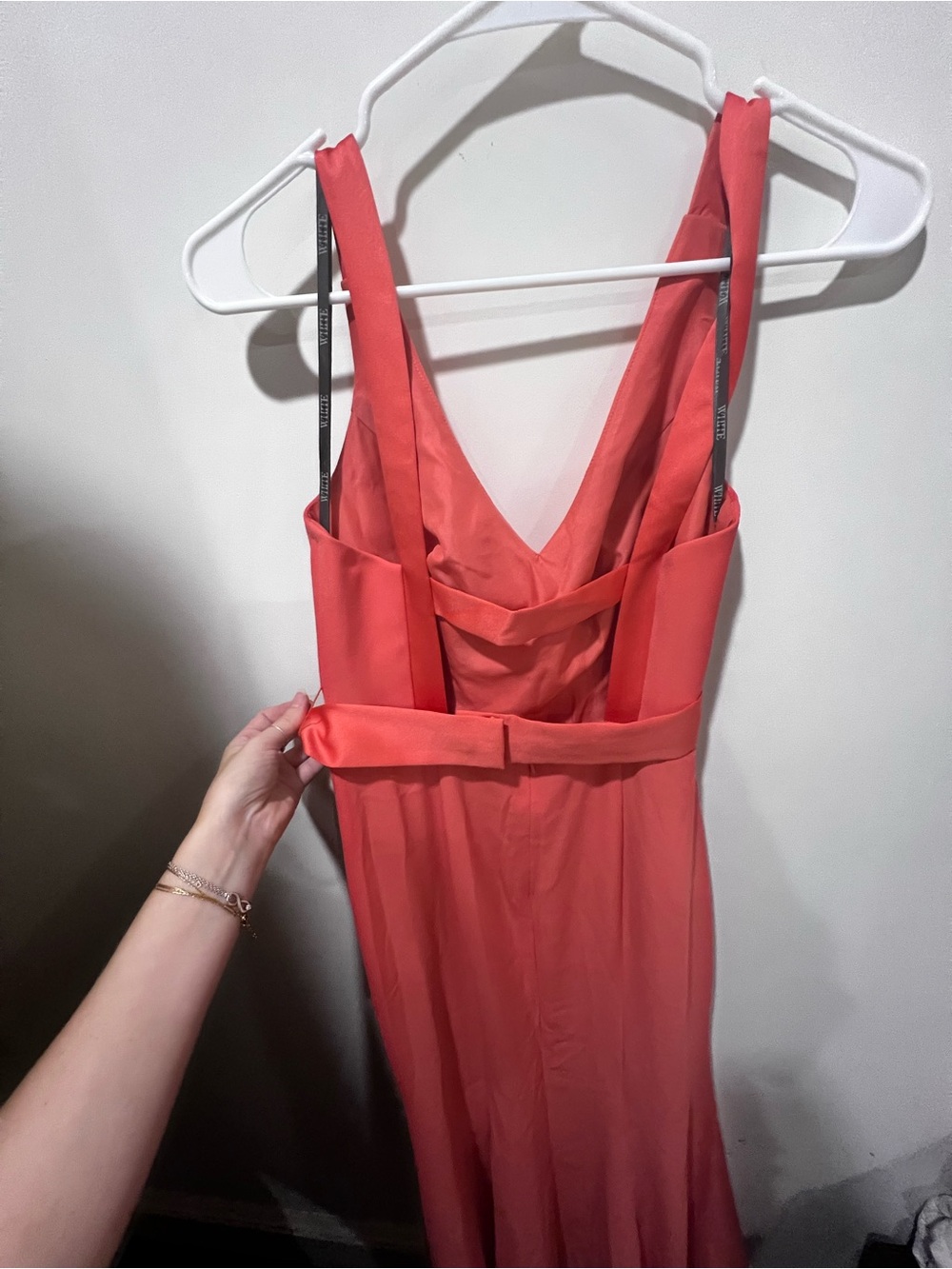 Vera Wang Coral Sleeveless V-Neck Belted Gown